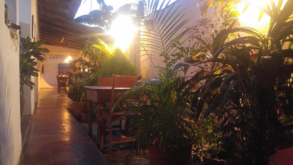 Casa Nica Leon Hostel Ngoại thất bức ảnh