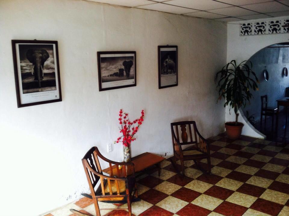Casa Nica Leon Hostel Ngoại thất bức ảnh